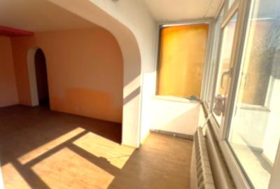 Apartament cu 3 camere în Cornișa - 1