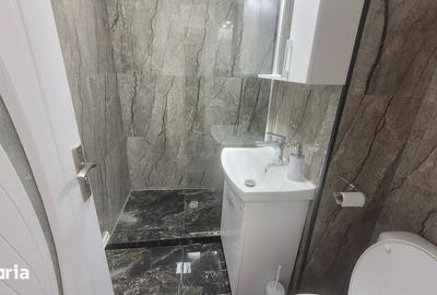 Apartament cu 2 camere semidecomandat în Micro 3 - 2