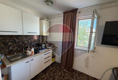 Apartament cu 2 camere semidecomandat, mobilat în Viilor