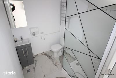 Spațiu comercial, de 407 mp, în Central - 3
