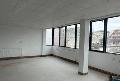 Spațiu comercial, de 180 mp, în Central - 5