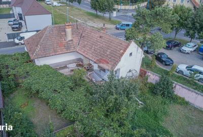 Casă cu 3 camere cu Teren 553 Mp în Bartolomeu