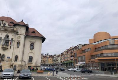 Apartament cu 3 camere în Ultracentral