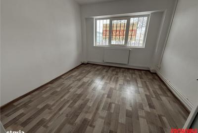 Spațiu comercial, de 118 mp, în Central - 9