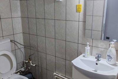 Spațiu comercial, de 83 mp, în Central - 2