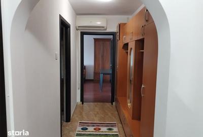 Apartament cu 2 camere decomandat în Independenței