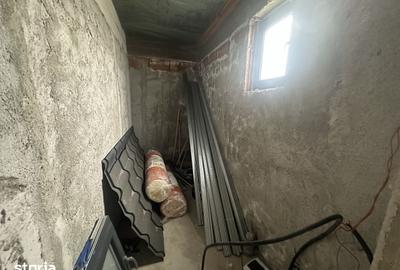 Casă cu 5 camere cu Teren 242 Mp în Ștefăneștii de Jos - 6