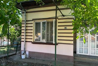 Casă individuală cu 3 camere cu Canalizare în Tătărași - 1