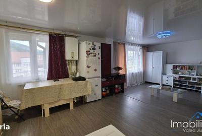 Apartament cu 4 camere în Central