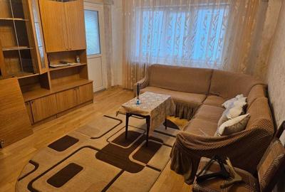 Apartament cu 3 camere decomandat în 2 Moldoveni - 3