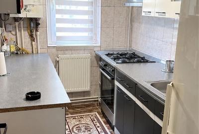 Apartament cu 3 camere semidecomandat în Central - 4
