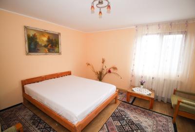 Casă individuală cu 8 camere cu Canalizare în Central - 5