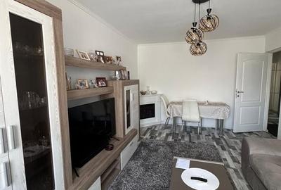 Apartament cu 3 camere în Traian - 13