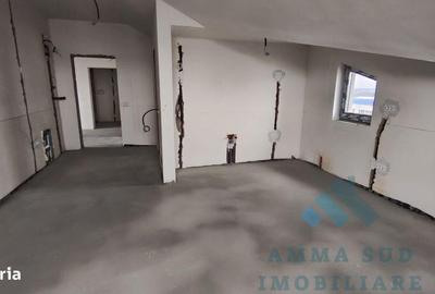 Casă cu 9 camere cu Teren 300 Mp în Frumușani - 2