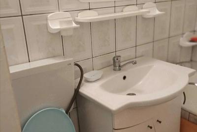 Apartament cu 2 camere semidecomandat în Hipodrom