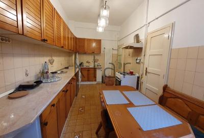 Apartament cu 4 camere decomandat, mobilat în Central - 6