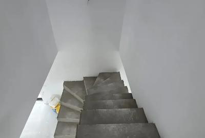 Casă cu 4 camere cu Teren 250 Mp în Vest - 9