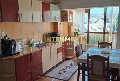 Apartament cu 2 camere decomandat, mobilat în Cetate