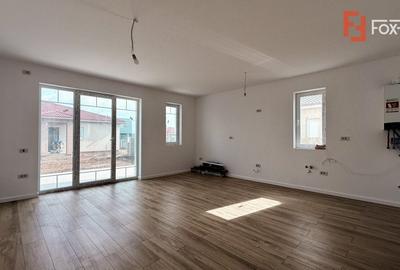 Duplex cu 4 camere cu Canalizare în Remetea Mare - 6