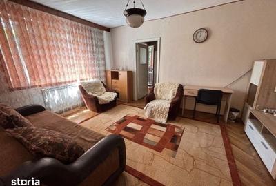 Apartament cu 2 camere nedecomandat în Tudor Vladimirescu