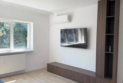 Apartament cu 3 camere decomandat, mobilat în Aviației