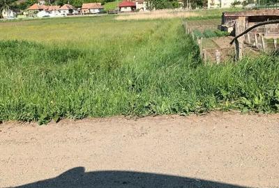 Teren de 1800 mp, în Sânpaul - 2