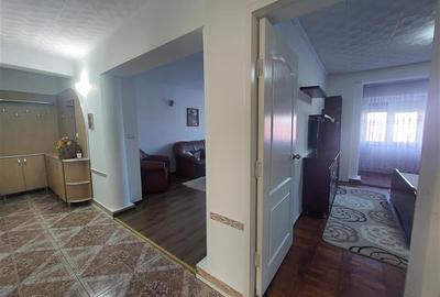 Apartament cu 3 camere decomandat, mobilat în Sud - 7