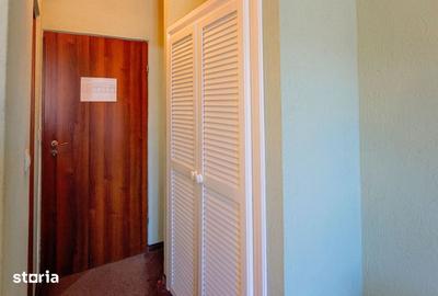 Casă cu 10 camere cu Teren 2000 Mp în Central