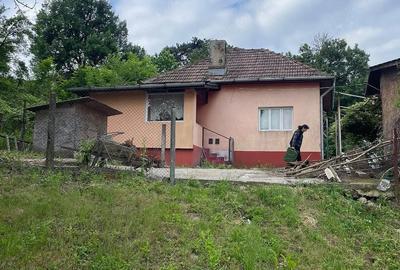 Teren de 3350 mp, în Goranu - 3