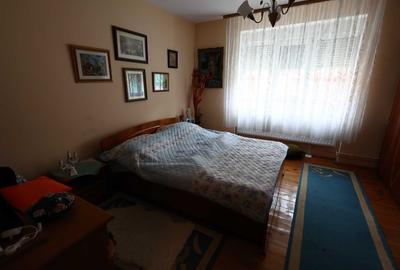 Casă cu 4 camere în Muncitoresc