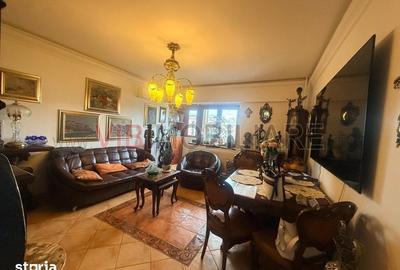 Apartament cu 4 camere decomandat în Titan