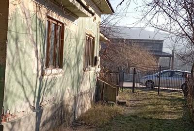 Casă cu 5 camere în Sutești - 10