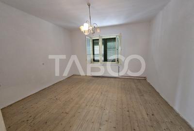 Duplex cu 5 camere cu Canalizare în Terezian - 2
