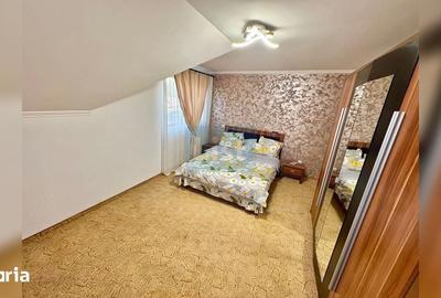Casă cu 6 camere cu Teren 800 Mp în Târgșoru Vechi - 2