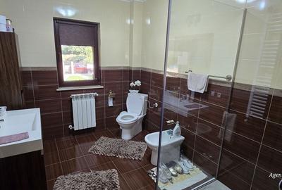 Casă cu 4 camere în Hudum - 11