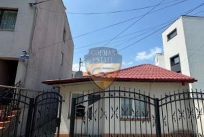 Casă cu 3 camere cu Canalizare în Delfinariu