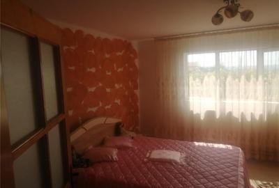 Casă cu 6 camere cu Teren 1000 Mp în Schela - 2
