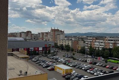 Apartament cu 3 camere în Ștefan cel Mare - 1