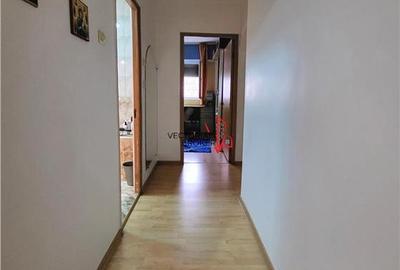 Apartament cu 4 camere decomandat în Nicolae Grigorescu