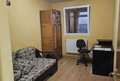 Apartament cu 2 camere decomandat în Războieni