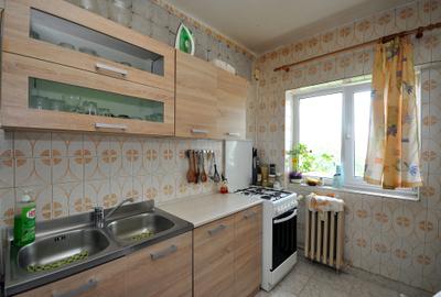 Apartament cu 3 camere decomandat în Titan - 10