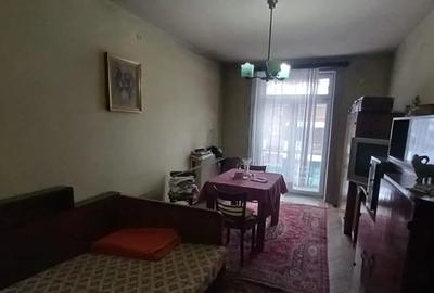 Apartament cu 2 camere decomandat în Petros - 3