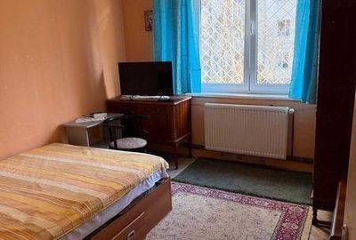 Apartament cu 3 camere semidecomandat în Central - 4