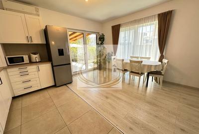 Duplex cu 5 camere cu Canalizare în Dumbrăvița
