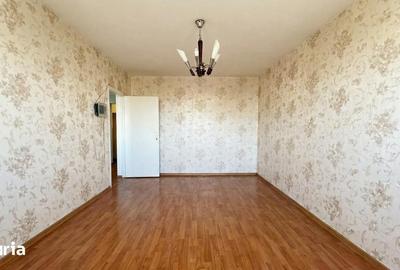 Apartament cu 3 camere decomandat în Rahova