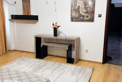 Apartament cu 2 camere decomandat în Centrul Civic