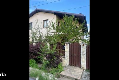 Casă cu 5 camere cu Teren 273 Mp în Butimanu - 9
