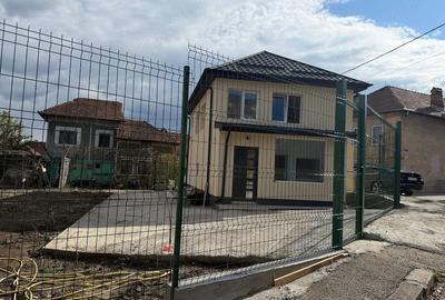 Casă cu Teren 250 Mp în Central - 1