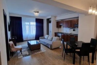 Apartament cu 2 camere semidecomandat, mobilat în Alba Iulia