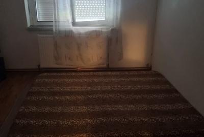 Apartament cu 3 camere decomandat în Mofleni - 2